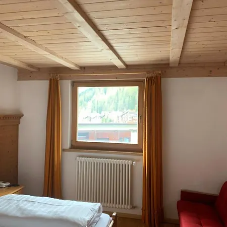 Hotel Alpenhof 3*
