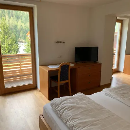 Alpenhof Hotel 3*