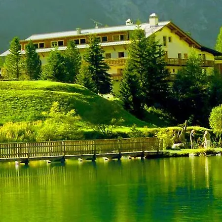 Hotel Alpenhof 3*